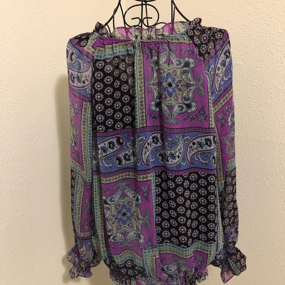 3 /$20 BUNDLE ANY ITEMS OF EQUAL OR LESSER VALUE - Picture 2 of 2